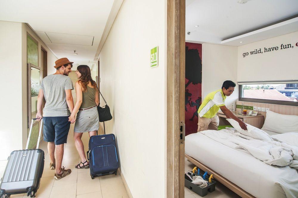 Grandmas Plus Hotel Legian Exterior foto
