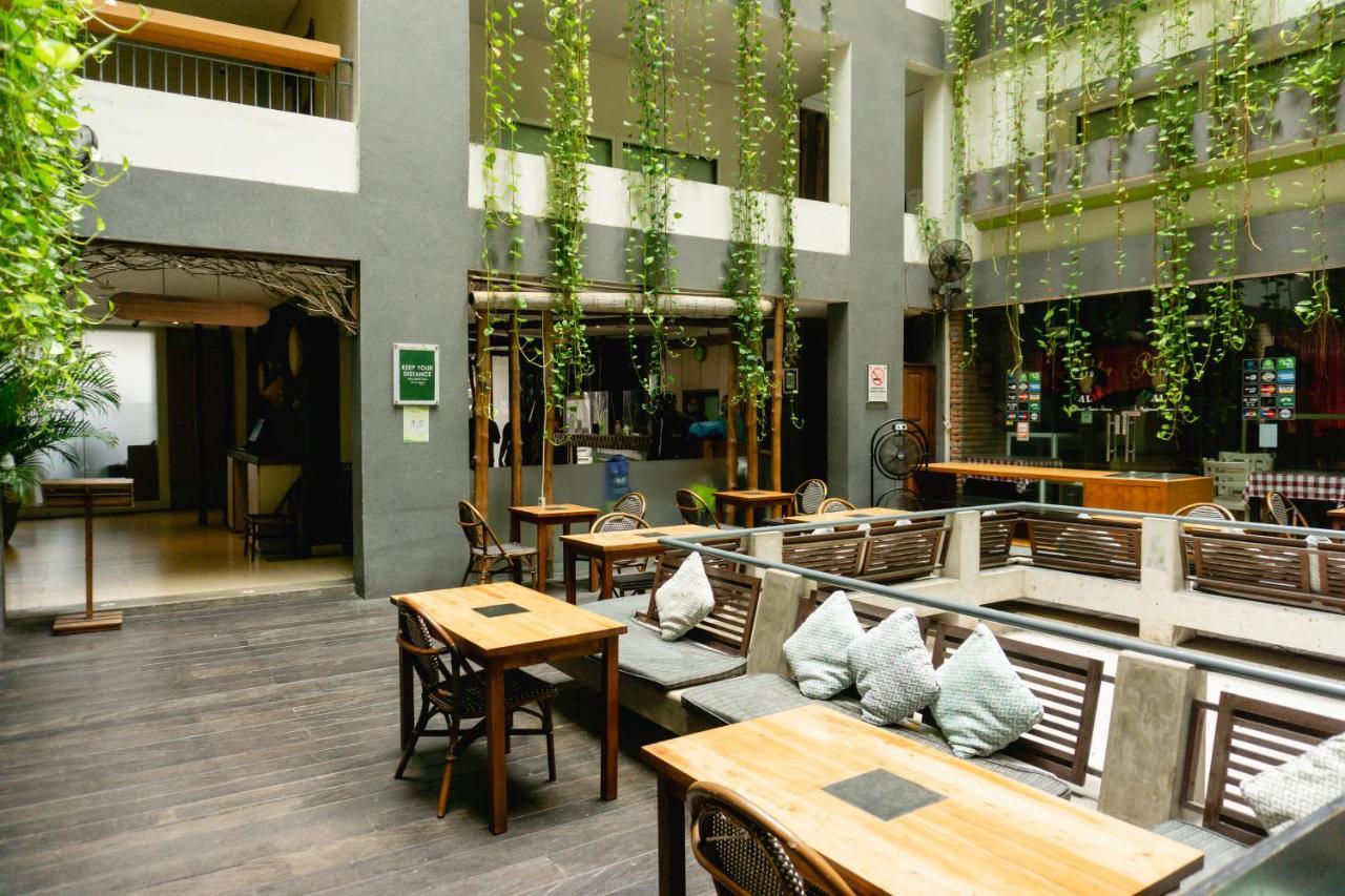 Grandmas Plus Hotel Legian Exterior foto
