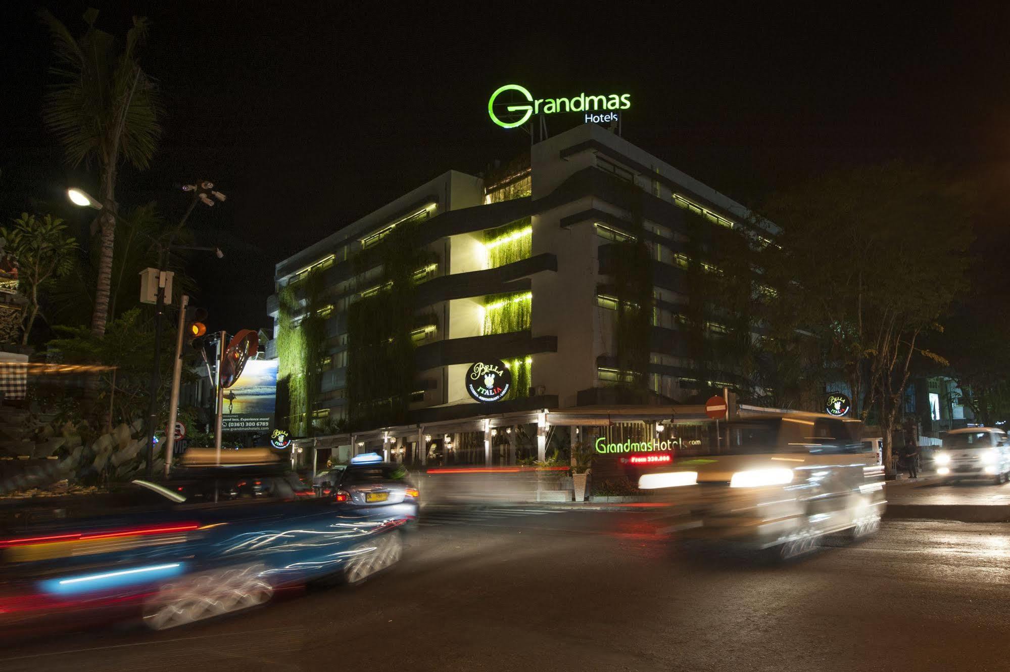 Grandmas Plus Hotel Legian Exterior foto